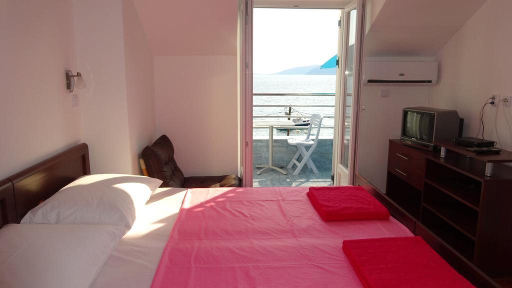 Apartments Odesa Herceg Novi Eksteriør bilde
