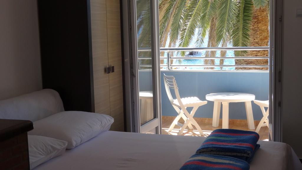 Apartments Odesa Herceg Novi Rom bilde