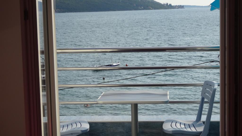Apartments Odesa Herceg Novi Rom bilde
