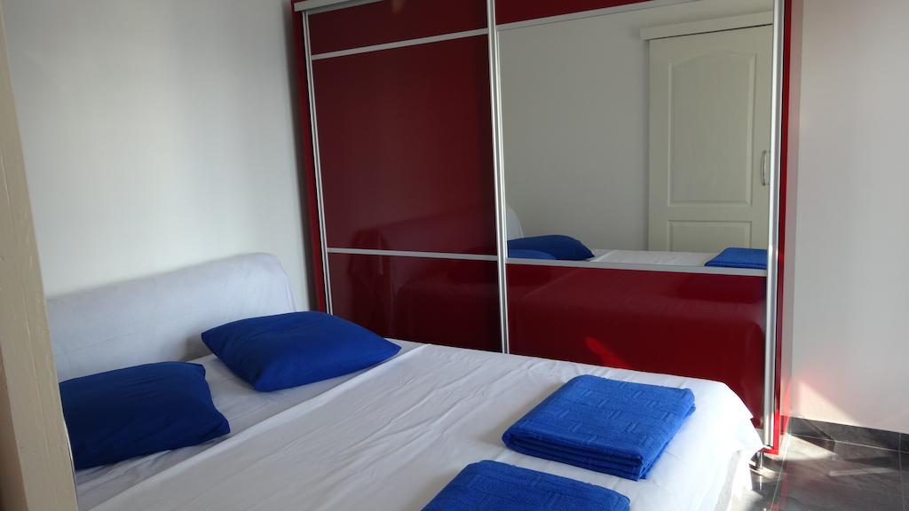Apartments Odesa Herceg Novi Rom bilde